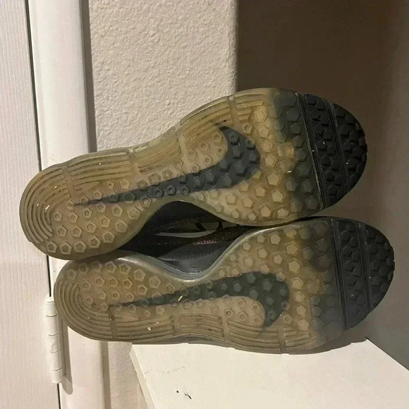 Nike Womens Zoom All Out Low 878671-002 Black Lava Running Shoe Sneakers Sz 8.5 - Picture 9 of 10